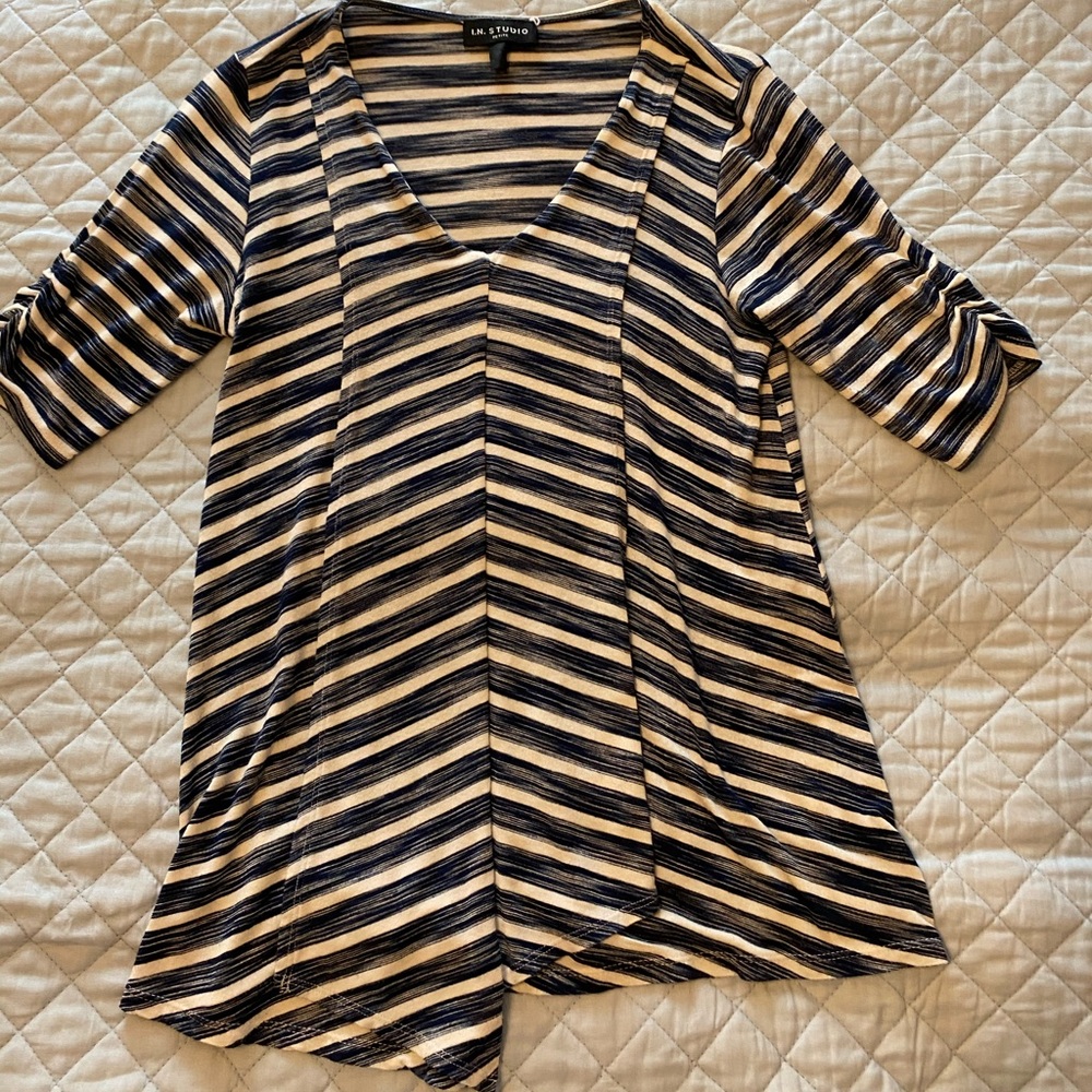 Short sleeved shirt